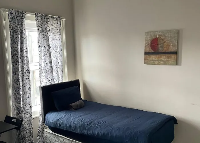 Superb Triple Room Near Croke Park - 2 Dublin